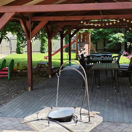Levendula Apartmanhaz Hajdúszoboszló المظهر الخارجي الصورة