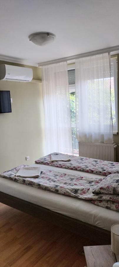 Levendula Apartmanhaz Hajdúszoboszló المظهر الخارجي الصورة