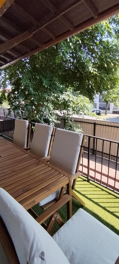 Levendula Apartmanhaz Hajdúszoboszló المظهر الخارجي الصورة